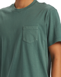 The Quiksilver Mens Salt Water Pocket Tee T-Shirt in Forest