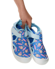 The Roxy Girls Girls Grom Shoes in Blue & Pink