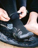 Session 5mm Round Toe Wetsuit Boots in Black & Charcoal