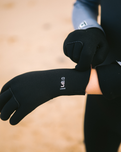 The C-Skins Junior Legend 3mm Wetsuit Gloves in Black