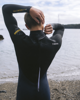 The C-Skins Mens NuWave Legend 4/3mm Back Zip Wetsuit in Bluestone, Black & Saffron