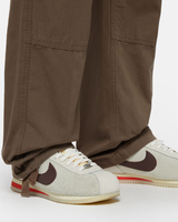 The Dickies Mens Eagle Bend Trousers in Mushroom