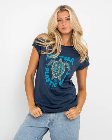 Turtle T-Shirt in Denim Blue