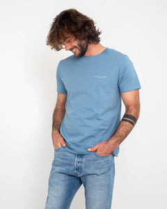 The Salt Water Seeker Mens Quiver T-Shirt in Blue Dusk