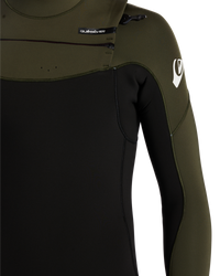 The Quiksilver Mens Everyday Session 4/3mm Chest Zip Wetsuit in Black & Thyme
