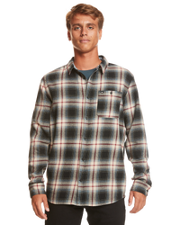 The Quiksilver Mens Deskford Shirt in Black Craibstone