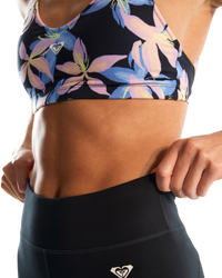 The Roxy Womens Heart Into It Sports Bra in Anthracite Kiss