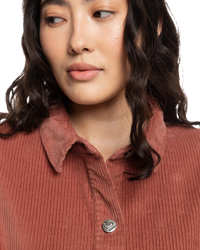 The Roxy Womens Kick Back Corduroy Shirt in Cedar Wood