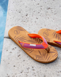 The Foamlife Womens Harts Flip Flops in Latte Brown