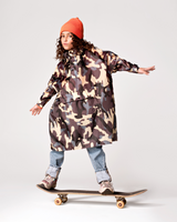 The Rain Kiss Girls Kids Poncho in Jungle Camo