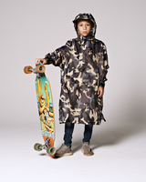 The Rain Kiss Girls Kids Poncho in Jungle Camo