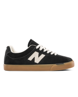 The New Balance Mens Numeric 22 Shoes in Black & Gum