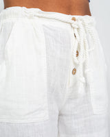 The Free People Womens Westmoreland Linen Shorts in Ivory