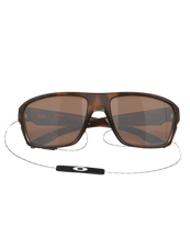 The Oakley Split Shot Prizm Polarised Sunglasses in Matte Brown Tortoise & Prizm Tungsten