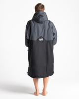 The Robie Dry Series Recycled Short Sleeve Changing Robe in Black, Charcoal & Blue Atoll