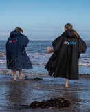 The Dryrobe Kids Advance Long Sleeved in Black & Blue