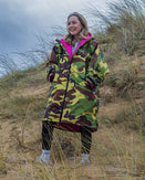 The Dryrobe Kids Advance Long Sleeved in Camo & Pink