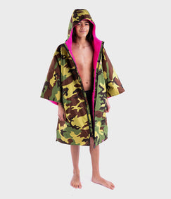 The Dryrobe Kids Advance Short Sleeved Dryrobe (2022) in Camo & Grey