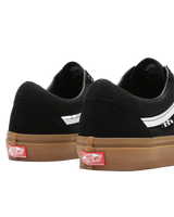 The Vans Mens Skate Old Skool Shoes in Black & Gum