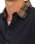 The Vans Mens Deerfiel Woven Shirt in Washed Black