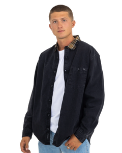 The Vans Mens Deerfiel Woven Shirt in Washed Black