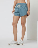 The Vuori Womens Halo Performance Short 2.0 in Smoke Blue Heather