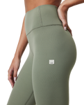 The Vuori Womens All The Feels Leggings in Pistachio