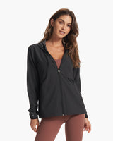 The Vuori Womens Outdoor Trainer Shell Zip Jacket in Black Heather