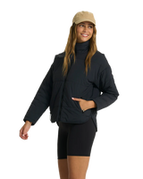 The Vuori Womens Canyon Insulated Jacket in Black