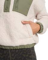 The Vuori Womens Cozy Sherpa Fleece Jacket in Dune