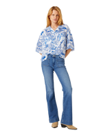 The Wrangler Womens Flare Jeans in Raven